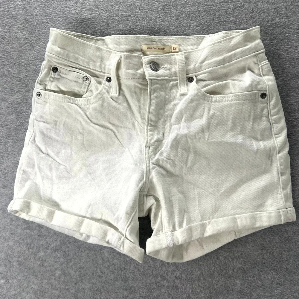 Levi's Mid Length Jean Shorts Womens 27 White Denim 5-Pocket Stretch Cuffed Hem